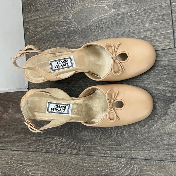 Gianni Versace Vintage Leather Ballet Bow Heels - Picture 4 of 12